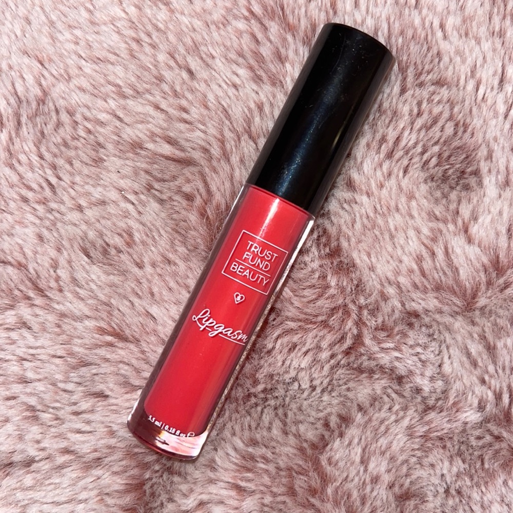 TRUST FUND BEAUTY LIPGLOSS UNPROFESSIONAL